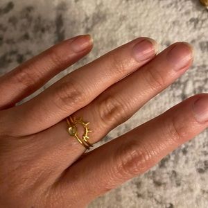 Merewif rise ring and small quartz ring sz 6